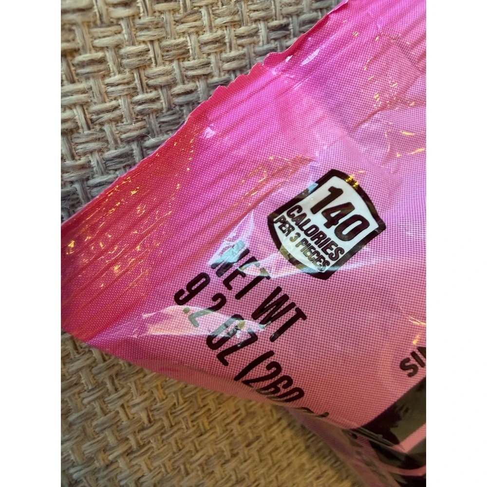 Hershey's Milk Chocolate Hearts 9.2 oz Extra Creamy Candy Foils Sealed 2/27 Bag